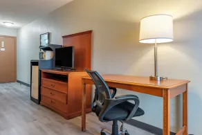 Baymont by Wyndham Lebanon IN - Room