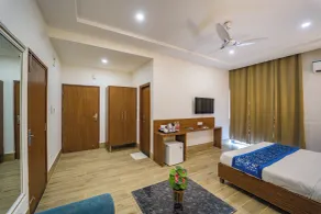 Vrinda Anandam Resort - Room