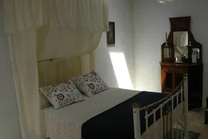 Avalon Village Houses - Room