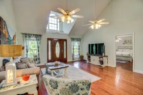 Charming Trenton Home w/ Mtn Views & Patio! - Interiör
