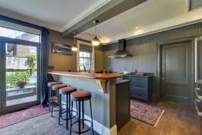 A Timeless Retreat at Historic Crompton House - Innenbereich