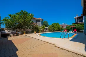 Infinity Flora Villa - Pool
