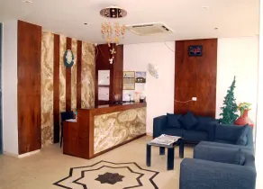 Hotel Apaar with Sea Face Garden Restaurant - Reception