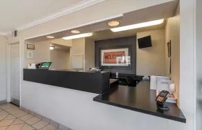 Extended Stay America Suites - Kansas City - Shawnee Mission - Hall