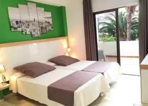 Apartamentos Bahia Playa - Chambre
