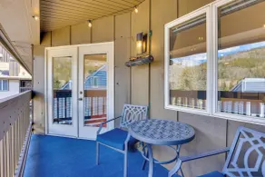 Copper Mtn Condo w/ Heated Pool: Ski-In/Walk-Out! - Interior