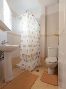 Elatos Apartments - Bathroom