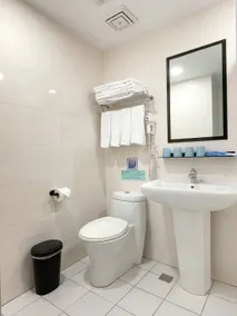 西門雲町旅店 Sky Gate Hotel - Badezimmer