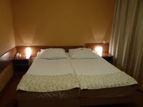 Grot Hotel - Room
