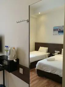 Fuller Hotel - Chambre
