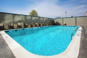 Holiday Inn Express Washington DC SW - Springfield by IHG - Pool