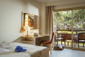 ROBINSON CAMYUVA - Adults only - Rom