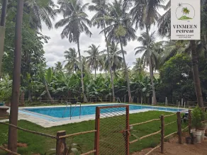 TRK Farms, Vinmeen retreat - Piscine