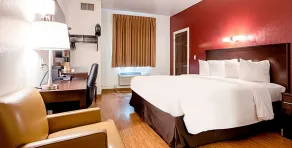 Seasons Inn Traverse City - Chambre