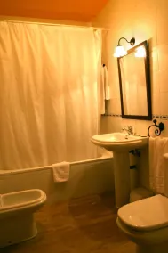Hotel Las Rosas - Bathroom