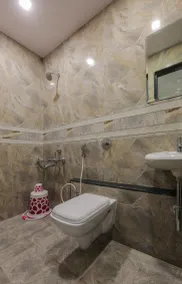 The Samrat Hotel near Pune Railway Station - Bathroom