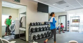 Home2Suites by Hilton Edmond - Salle de remise en forme