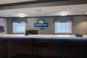 Days Inn by Wyndham Amherst OH - Near Cleveland Cedar Point & Lake Erie - Réception