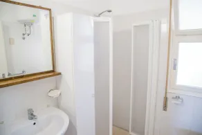Apartment in pine forest near the beach - Badeværelse