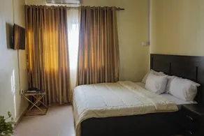 nola's lounge - Habitación
