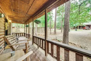 Bain à remous & terrasse : Broken Bow 'Maison Azalée' - Intérieur