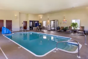 Best Western Plus Springfield Airport Inn - Piscine