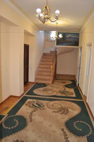 Serik & Geora Guesthouse - Interior entrance