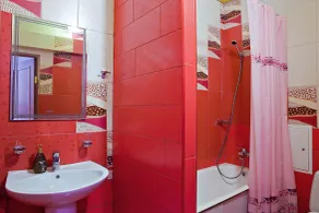 Lessor Apartments - Bathroom