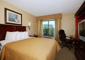 Quality Inn & Suites Bensalem - Rum