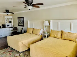Beachcomber Inn - Room