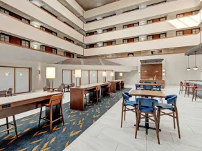 Embassy Suites by Hilton Oklahoma City Will Rogers Airport - Restaurant