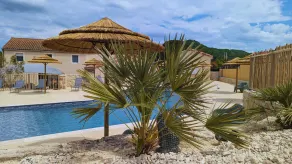 Hotel Restaurant Les Chataigniers - Pool