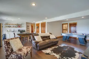 Rustic Missouri Vacation Rental w/ Hill Views! - Interiør