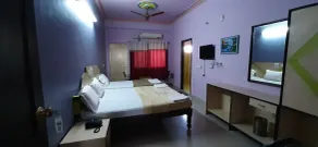 Sai Ranga Hotel &  Residency - Zimmer