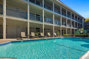 La Quinta by Wyndham Orange County Airport - Piscine