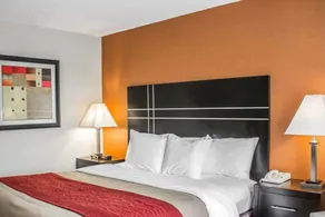 Howard Johnson by Wyndham Columbus State Fairgrounds I-71 - Room