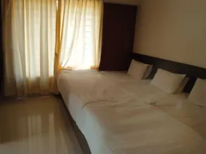 Golden Hill Resort - Room