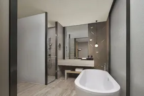 Four Points by Sheraton Guiyang, Huaxi - Baño