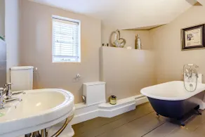 Broadrock Accommodation - Clock Cottage - Badezimmer