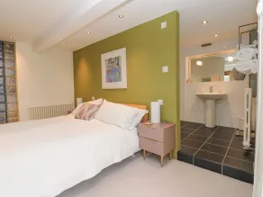 Byre Suite - Rum