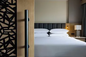Sheraton Suites Columbus Worthington - Chambre