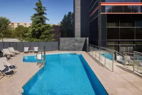 NH Madrid Ribera del Manzanares - Piscine