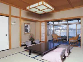 Uomisaki Hotel - Chambre