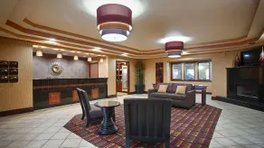 Best Western Plus Midwest Inn & Suites - Rezeption