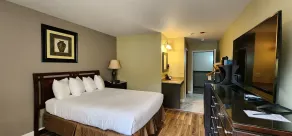 Crest Trail Lodge - Room
