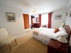 The Rest and Be Thankful Inn - Room