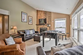 3BR Riverfront Retreat 1 Min to Vail or BC Shuttle - Interior
