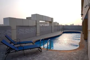 Moments - Pool