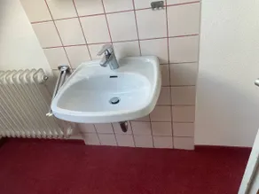 Room in Guest Room - Single Room With Shared Bathroom and Kitchen - Bathroom