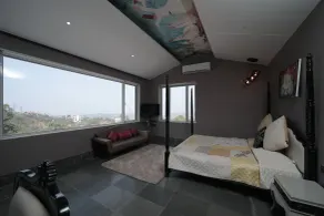 360 South, Khandala - Chambre